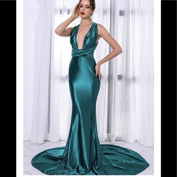 🆕 (S) EMERALD GREEN MULTI-WAY MAXI PROM DRESS - Picture 3 of 4